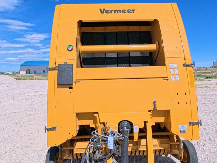 2019-vermeer-504r-premium-image-13