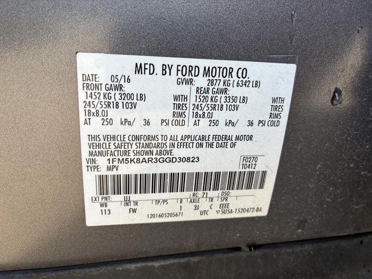 2016-ford-explorer-image-19