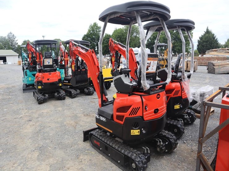 tpm-18hh-mini-excavator-image-4