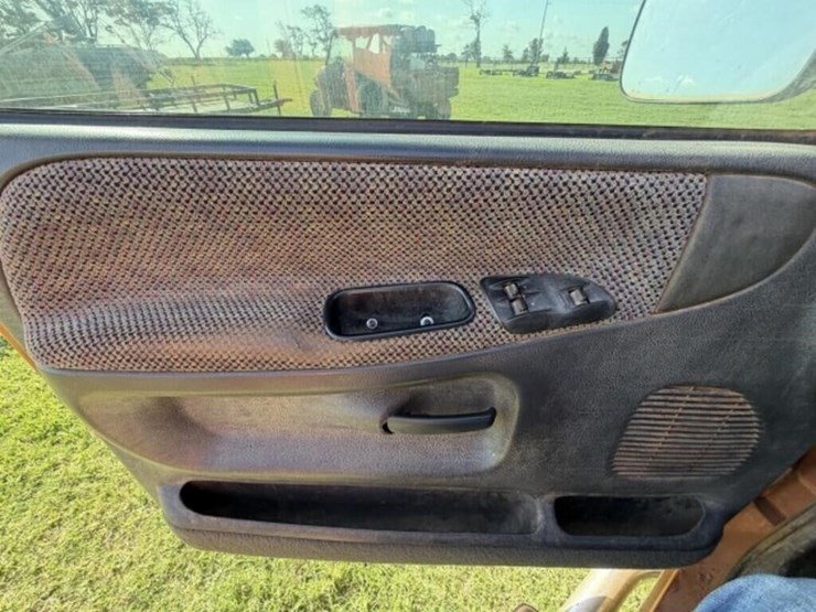 2001-dodge-ram-2500-image-23