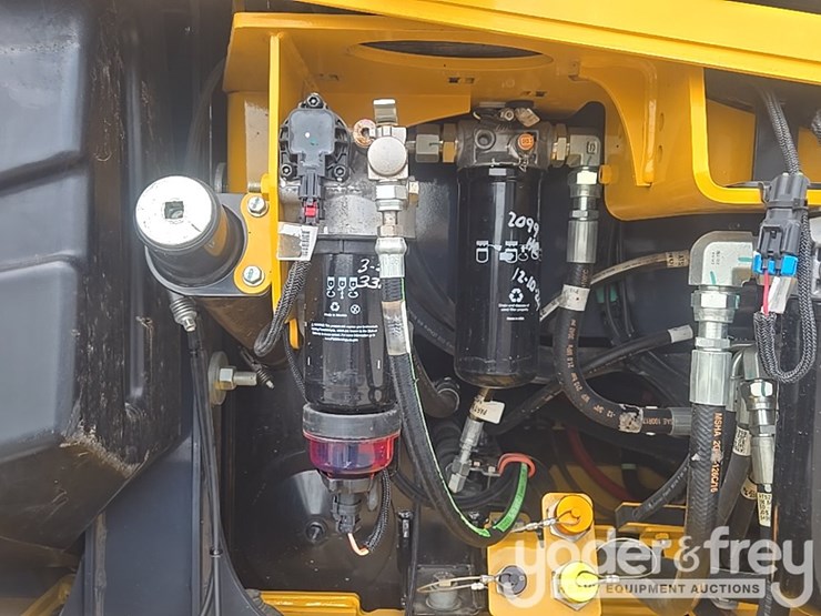 2023-deere-650-lgp-image-36
