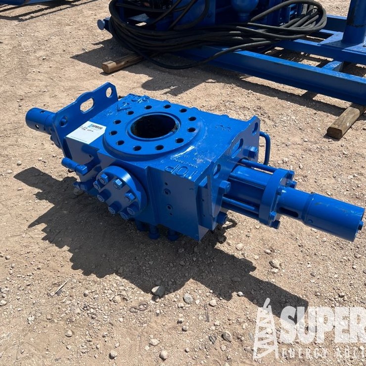 (1-112) 7-1/16" 3000/5000# Hyd Sgl Ram BOP...