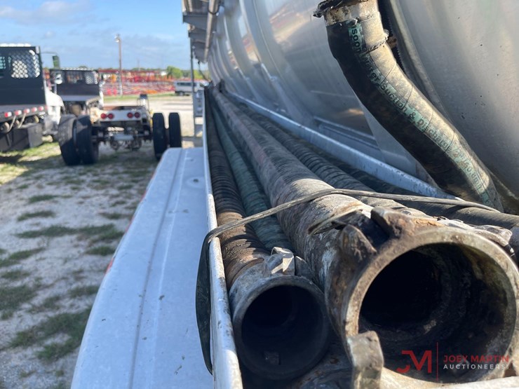 2019-troxell-vacuum-tank-trailer-image-5