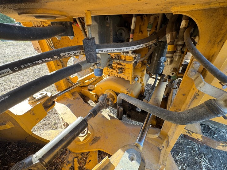 deere-624l-image-41
