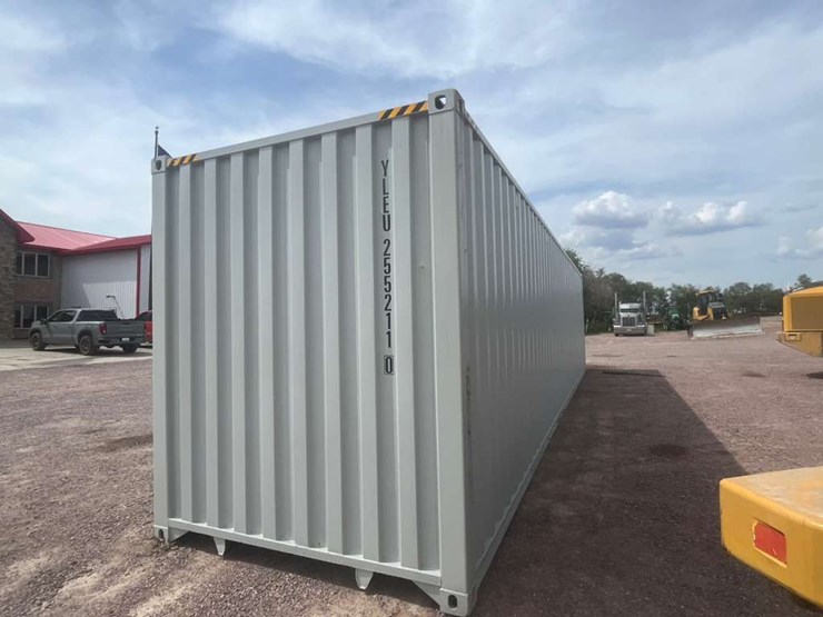 #4001-•-40ft-shipping-container-image-18