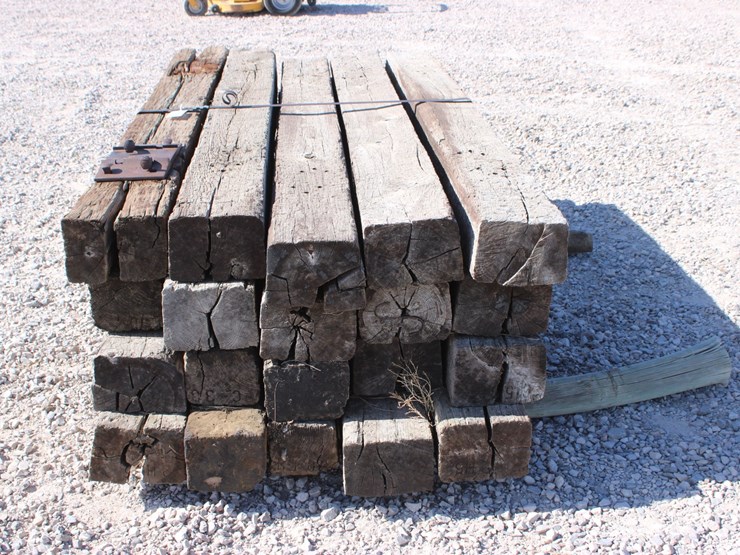 #2008-•-used-railroad-ties-(20-count)-image-1