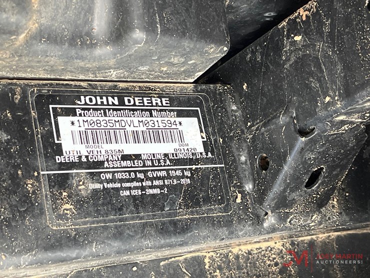 2020-john-deere-gator-xuv-835m-image-11
