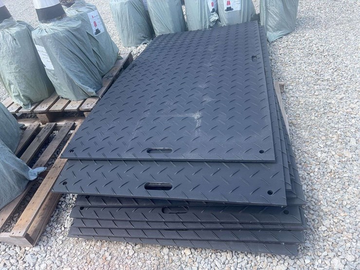 heavy-duty-composite-ground-protection-mats-image-4