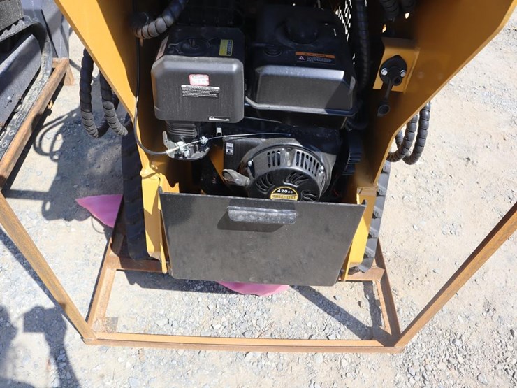 agt-mx-mrt14-compact-track-loader-image-6
