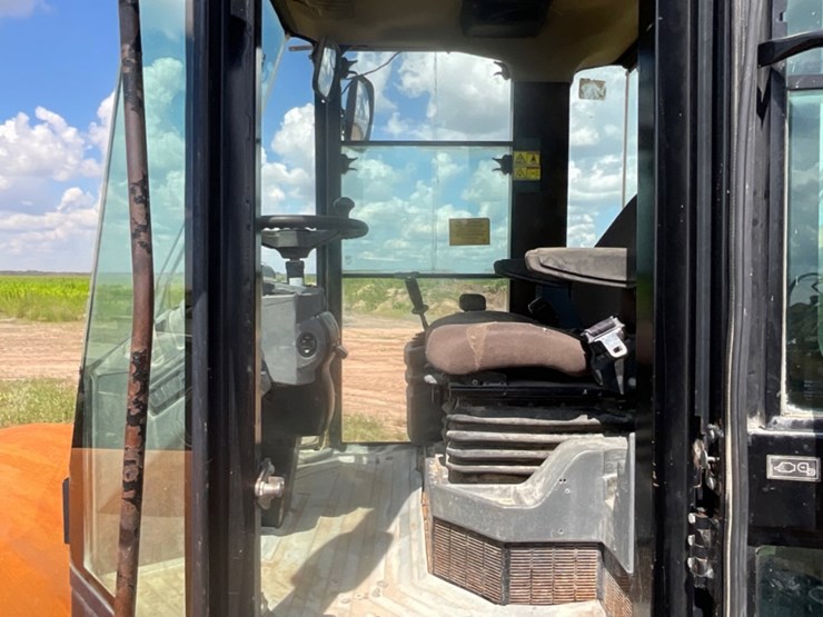 2010-caterpillar-cs56-image-9