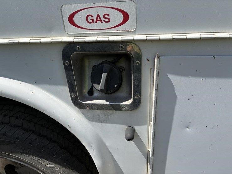 2013-ford-f450-image-10