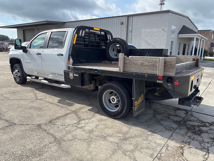 2021-chevrolet-silverado-3500-image-4