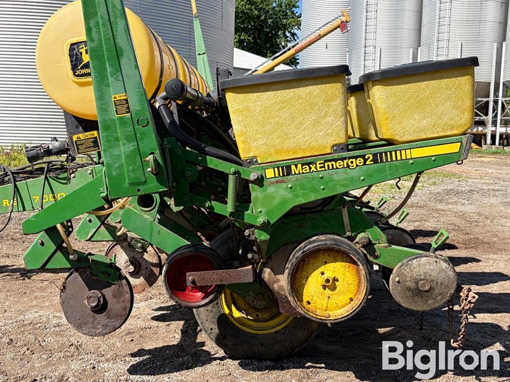 john-deere-7000-image-9