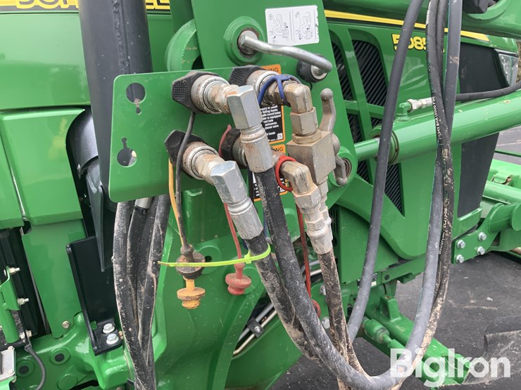 2013-john-deere-5085m-image-19
