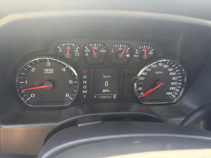 2016-chevrolet-silverado-3500-image-18