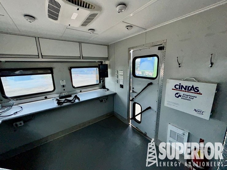 (x)-(9-41)-2012-turnkey-8'w-x-44'l-command-center,...-image-16