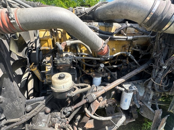 2005-peterbilt-379-image-5