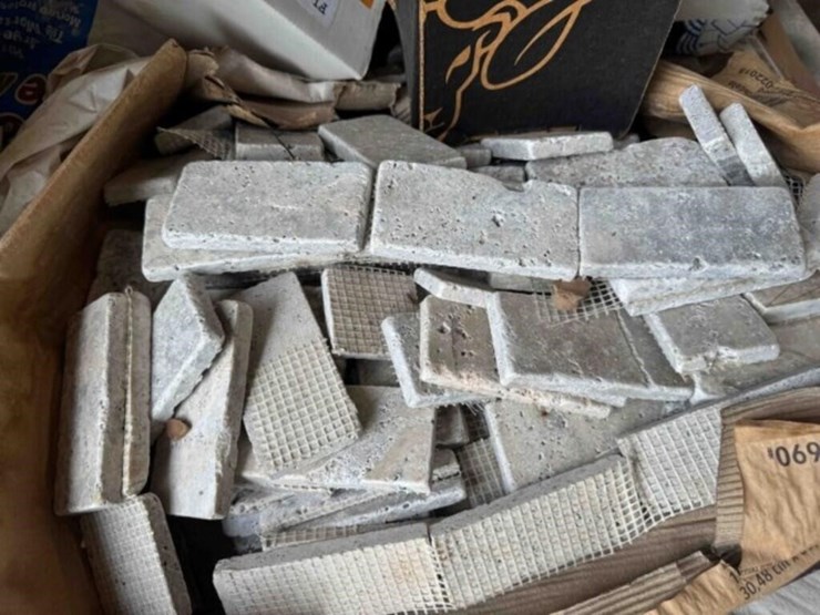 pallet-of-ceramic-tile,-12"x12",-2"x4"-image-2