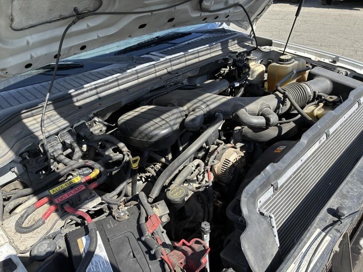2008-ford-f550-xlt-image-9
