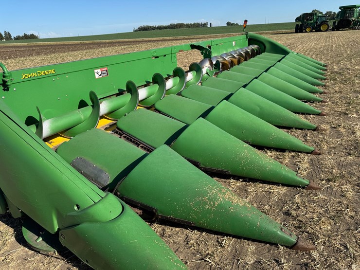 john-deere-612c-image-10
