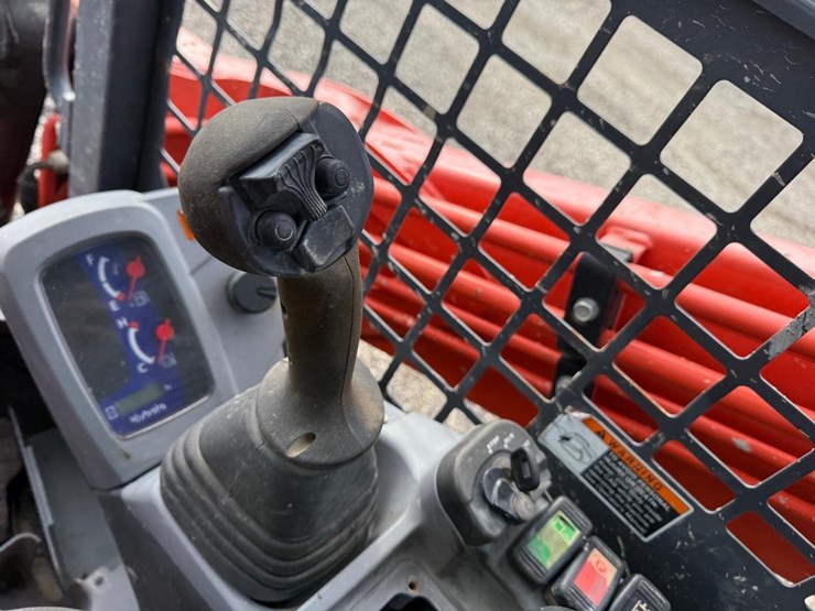 kubota-svl75-image-22
