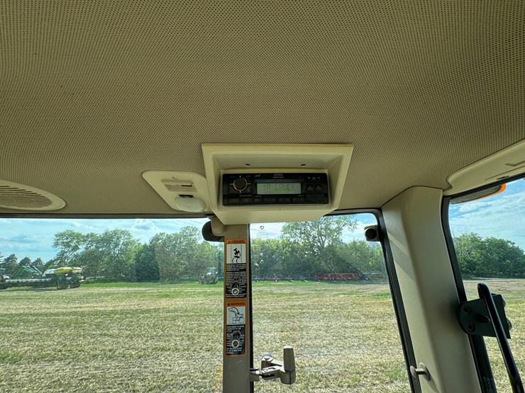 2018-john-deere-6155m-image-29