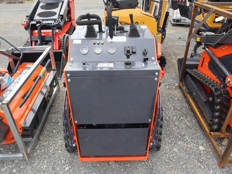 tpm-t460-stand-on-skid-steer-loader-image-4
