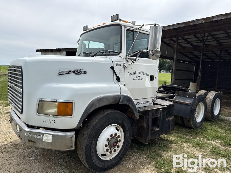 1995-ford-l9000-image-1