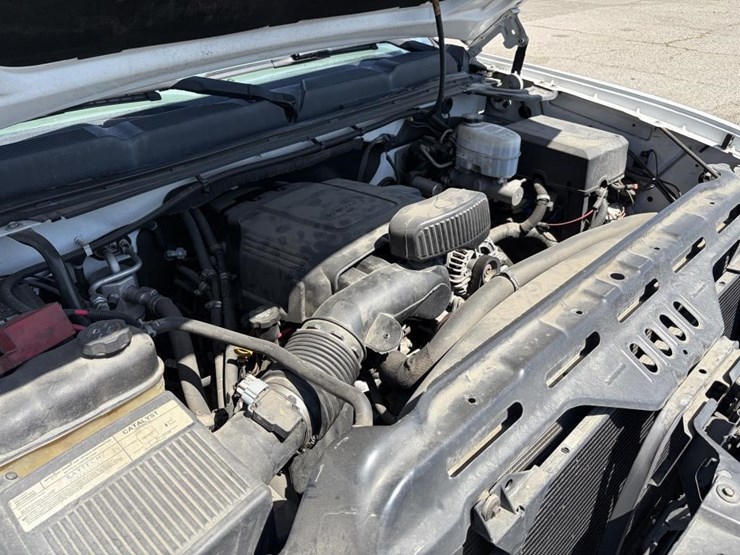 2011-chevrolet-silverado-2500-image-9