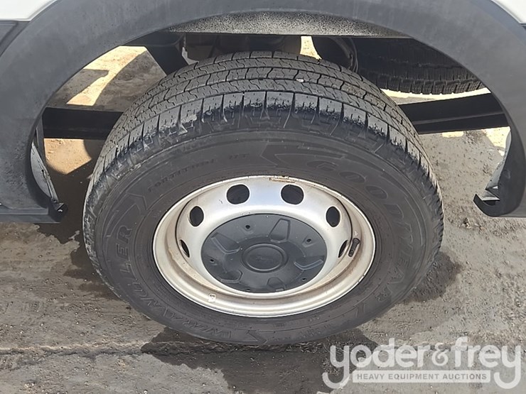 2020-ford-transit-image-10