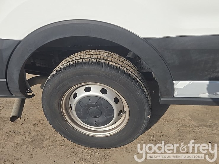 2020-ford-transit-image-12