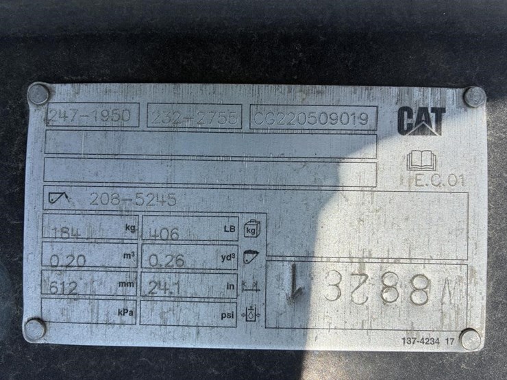 caterpillar-24-image-5