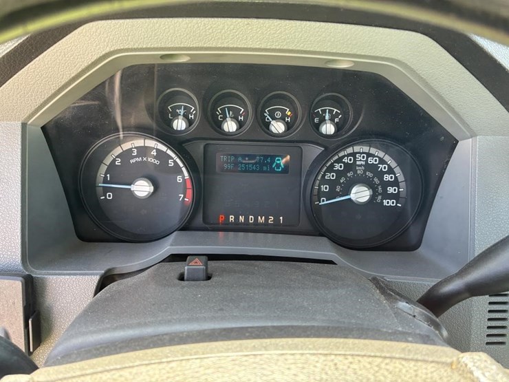 2014-ford-f350-image-15