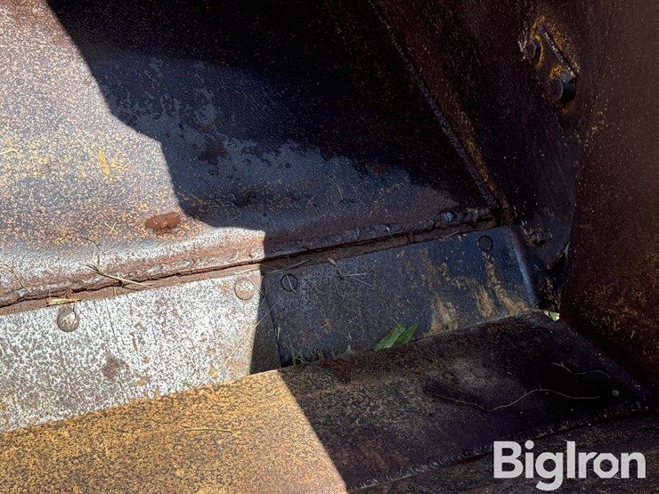 midland-m66-image-13