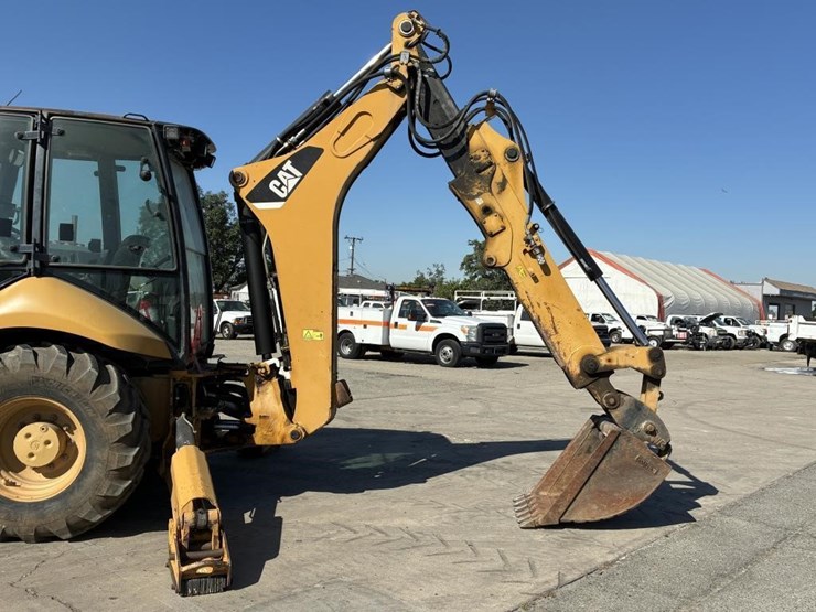 2014-caterpillar-430e-image-12
