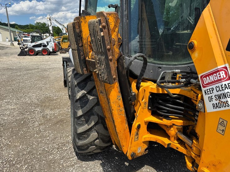 jcb-3cx14-image-14