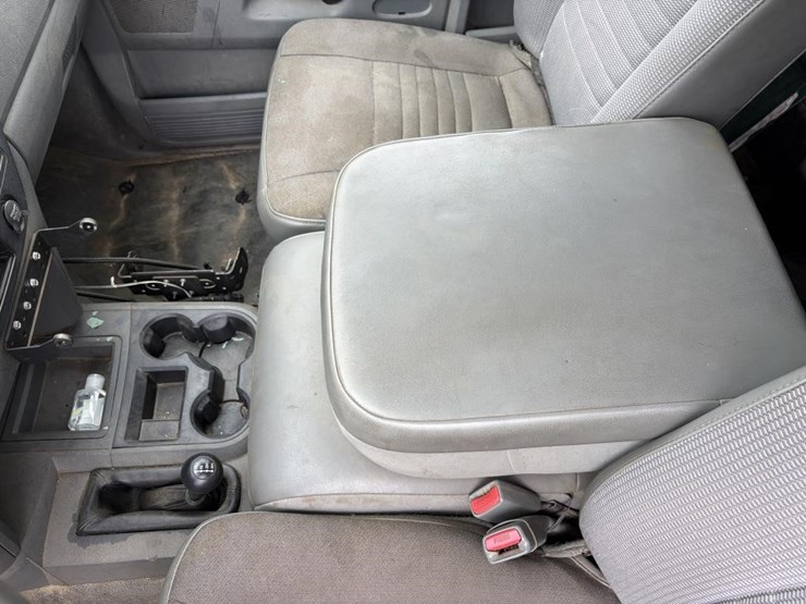 2009-dodge-ram-3500-image-16