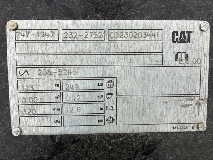 caterpillar-12-image-5