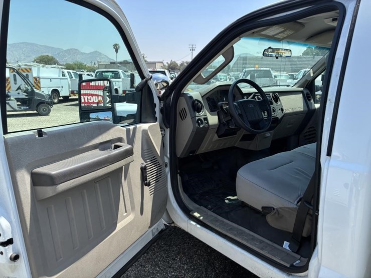 2010-ford-f250-image-10