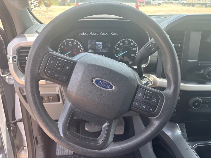 2021-ford-f150-xl-image-9