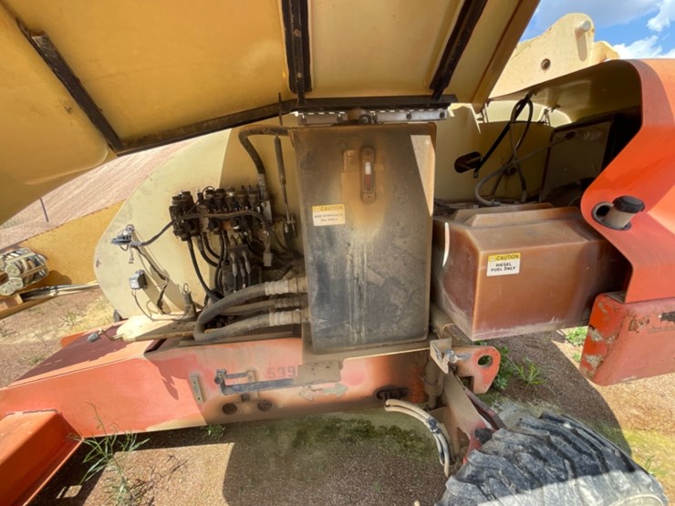2005-jlg-400s-image-10