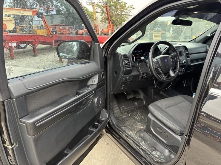 2020-ford-expedition-image-15