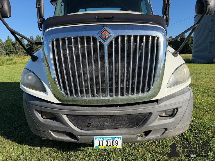 2012-international-prostar-image-11