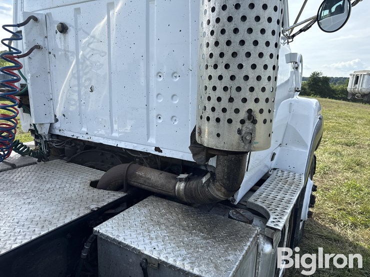 1989-ford-l9000-image-18