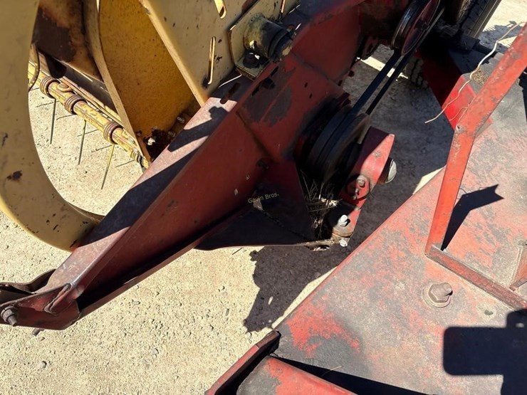 new-holland-469-image-9