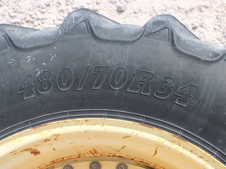 john-deere-8330-image-4