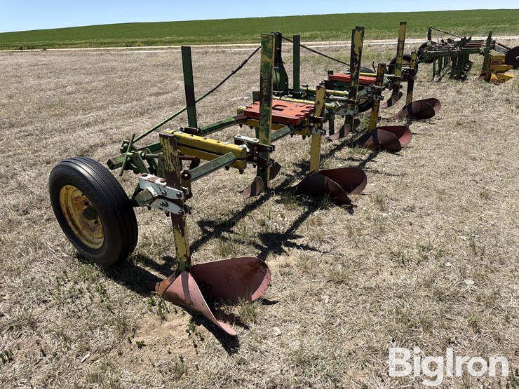 6r30"-ditcher-image-7