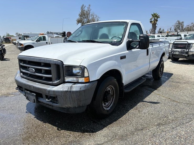 2004-ford-f250-xl-image-1