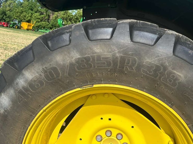 john-deere-6120r-image-40
