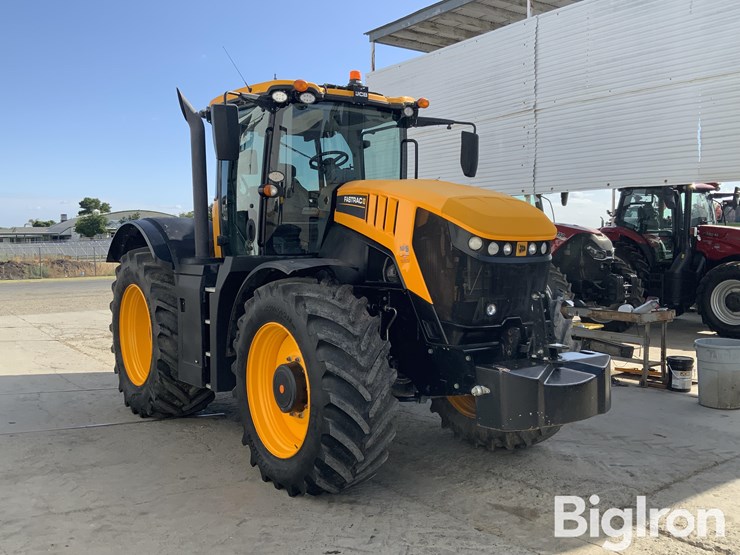 2022-jcb-8330-fastrac-4wd-tractor-image-3
